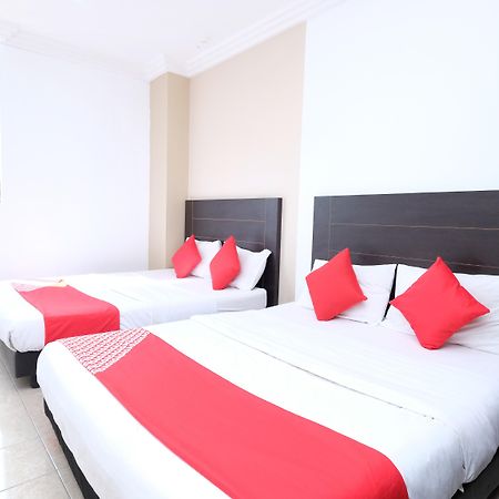 OYO 717 Mr J Hotel Wakaf Che Yeh 2 Exterior foto