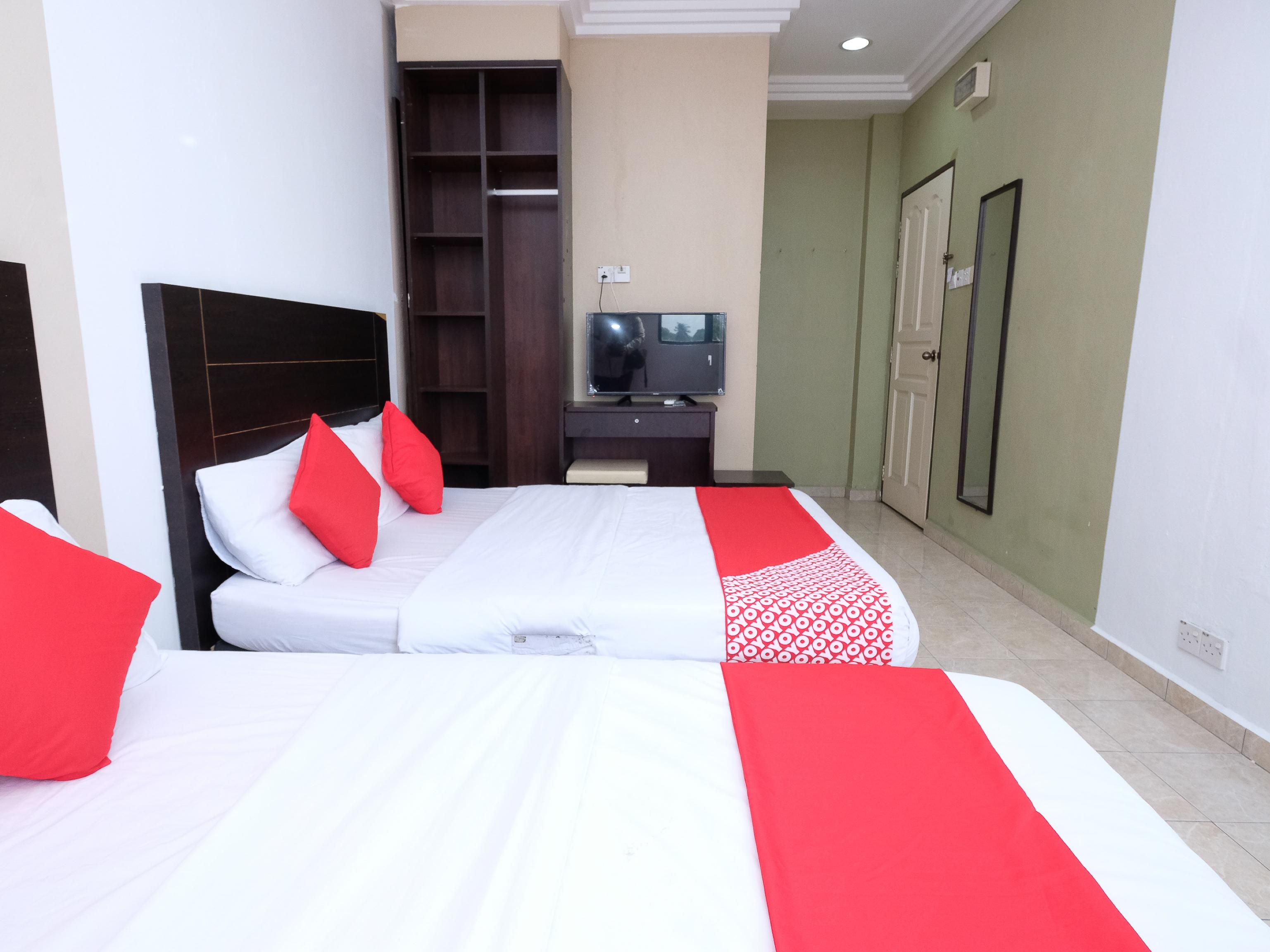 OYO 717 Mr J Hotel Wakaf Che Yeh 2 Exterior foto