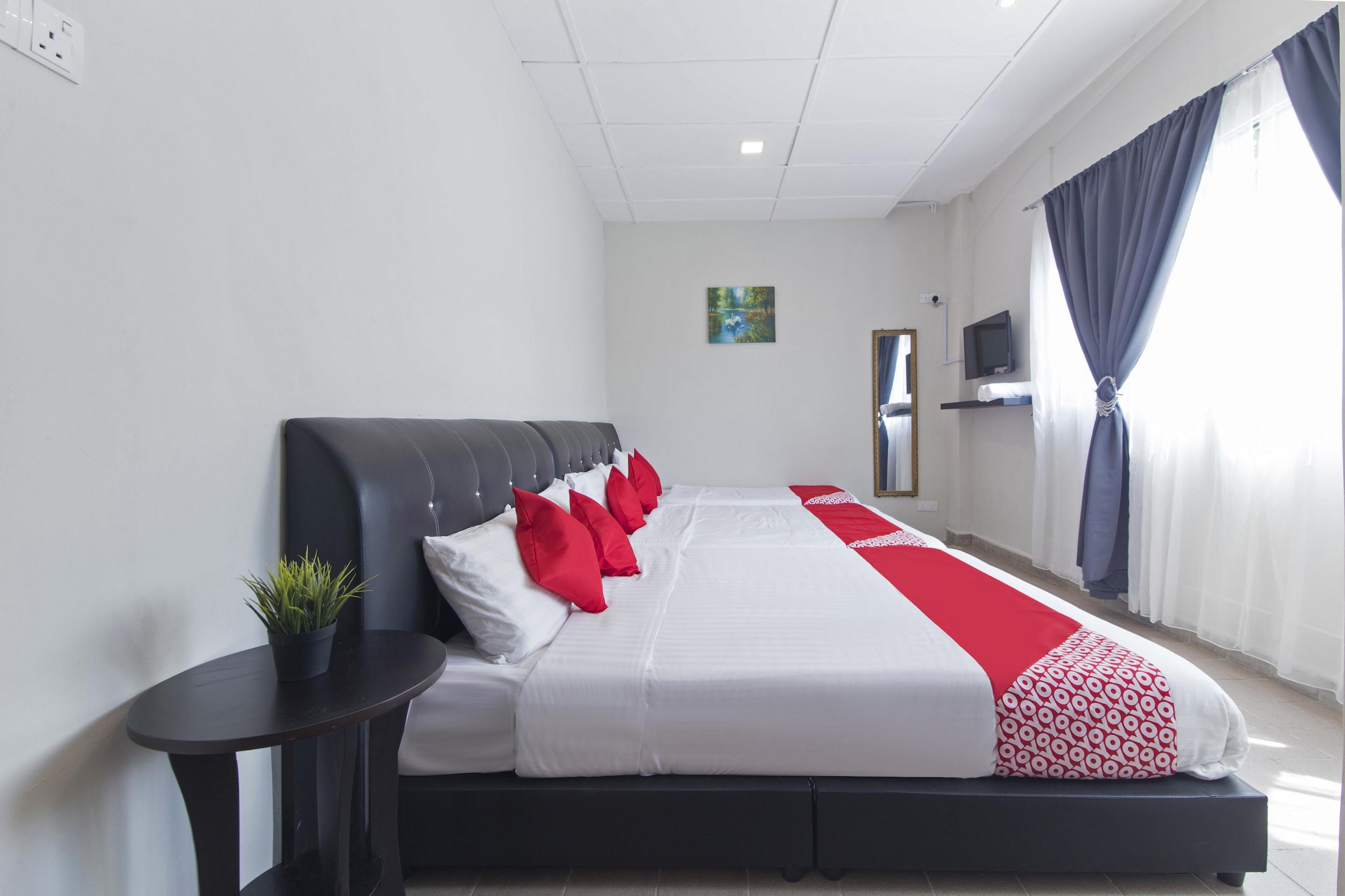 OYO 717 Mr J Hotel Wakaf Che Yeh 2 Exterior foto