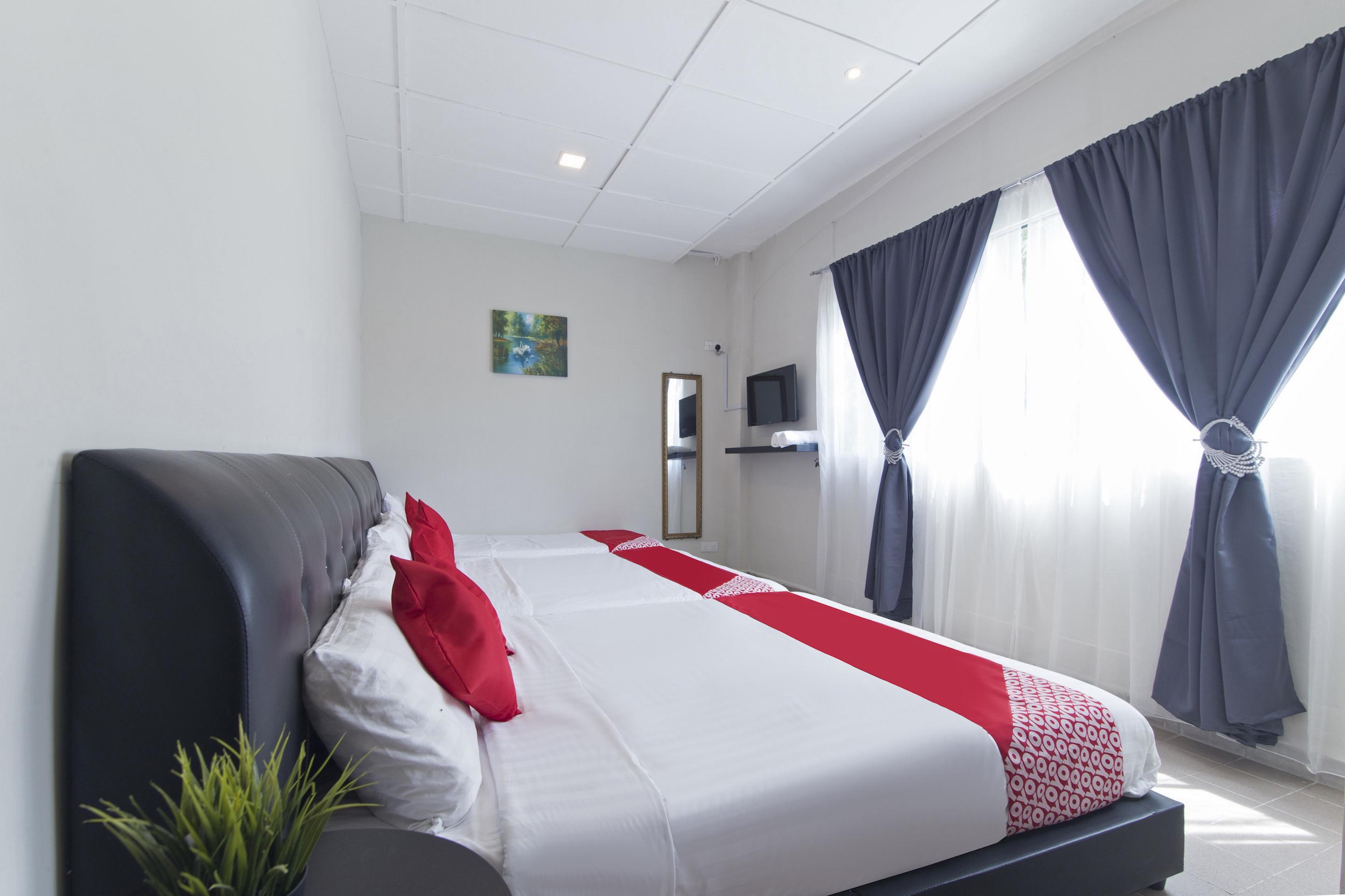 OYO 717 Mr J Hotel Wakaf Che Yeh 2 Exterior foto