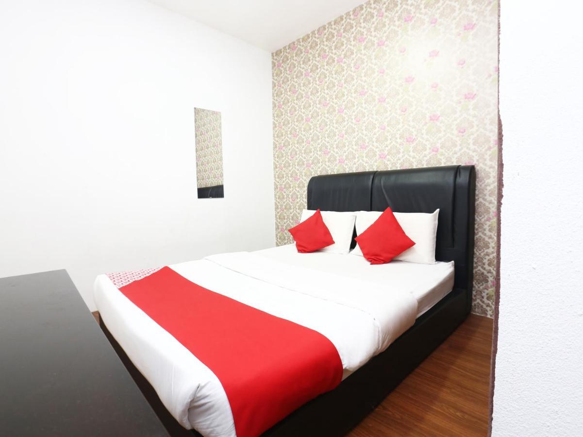 OYO 717 Mr J Hotel Wakaf Che Yeh 2 Exterior foto
